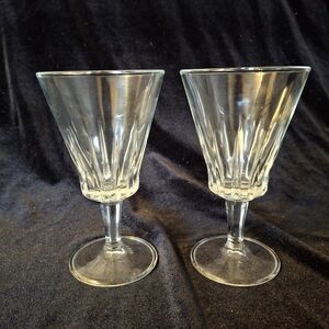 Two Vintage Sorrento by Fidenza Vetraria Wine Glasses - Made In Italy - 5 1/8"